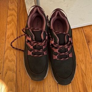 Clarks Wave Walk waterproof sneakers